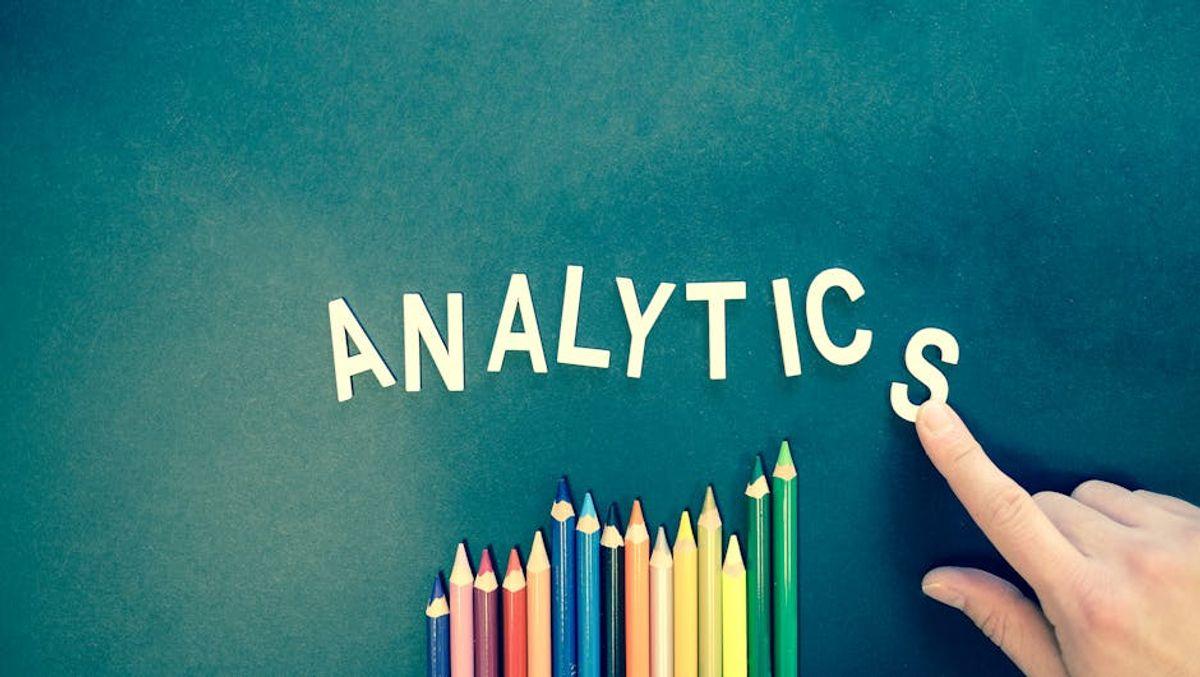 AI-Powered Pitch Deck Tools: Features and Benefits