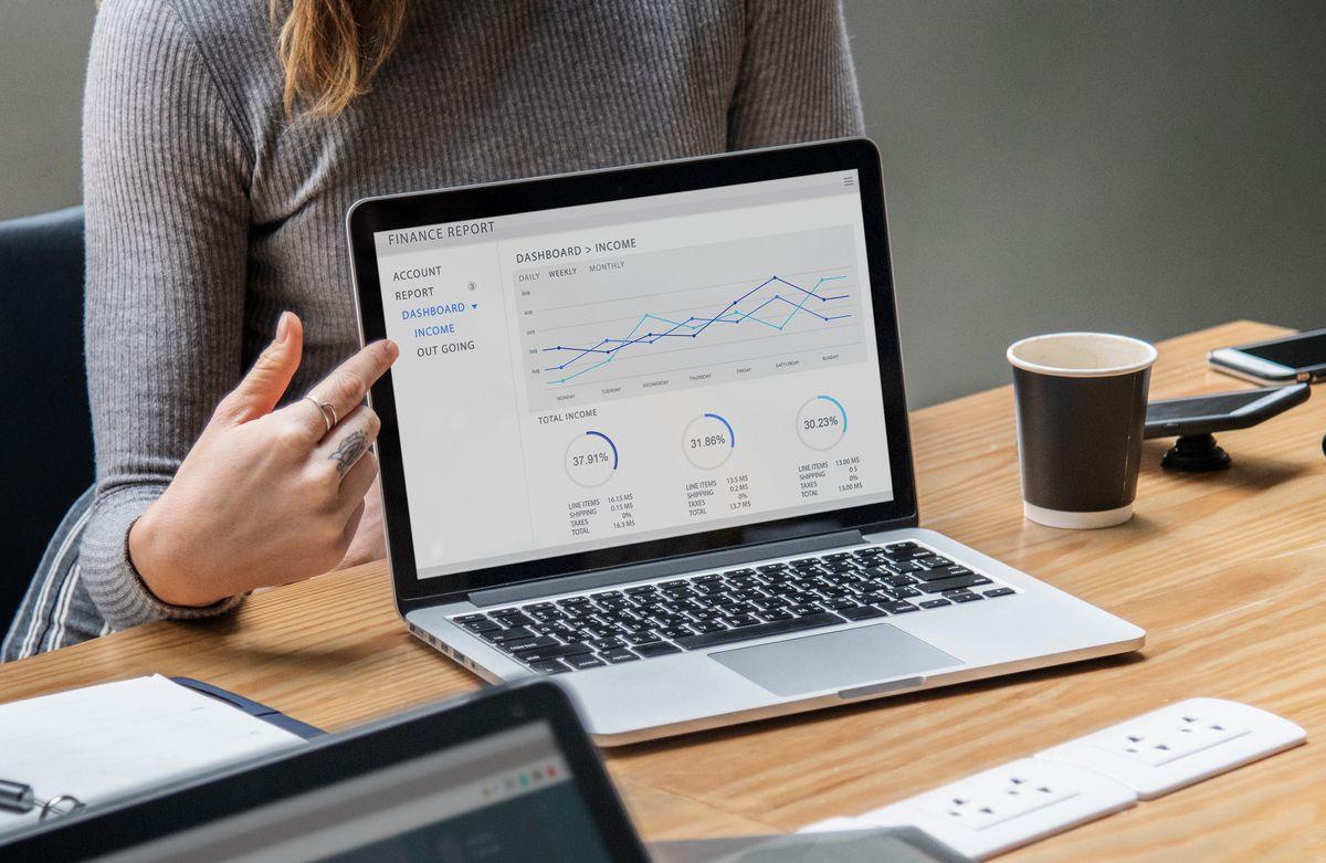 Best Practices for Implementing AI in Presentations